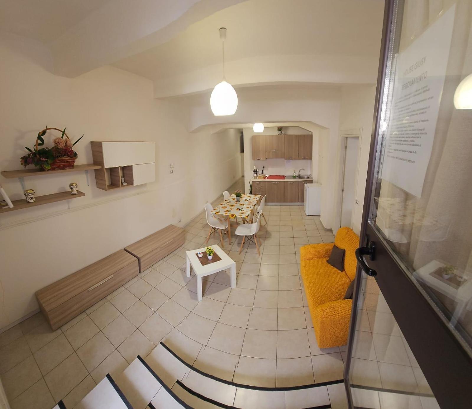 House Giusy * Reggio Calabria